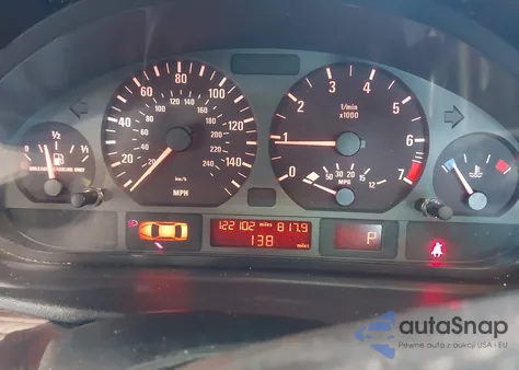 2004 BMW 325Xi z USA, uszkodzony, nr VIN WBAEU33464PR06058